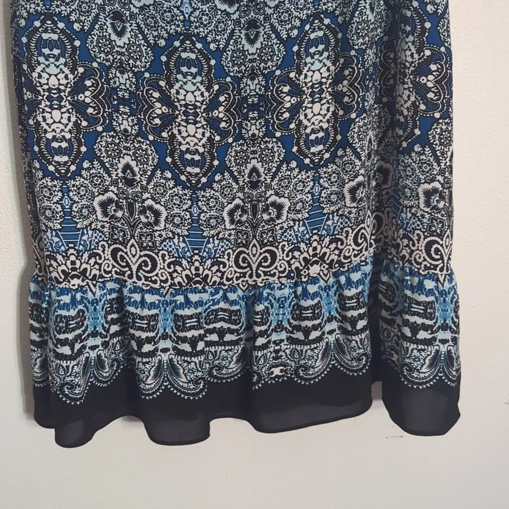 White House Black Market ode ombre